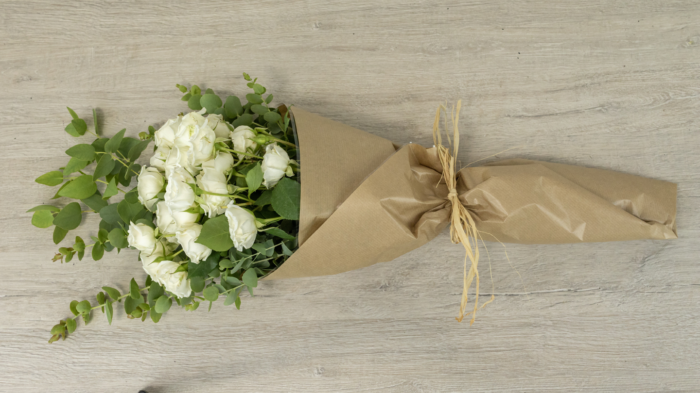 white mini rose bouquet