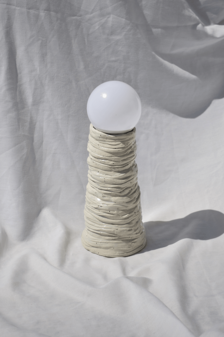 LAYERING TABLE LAMP / BEIGE