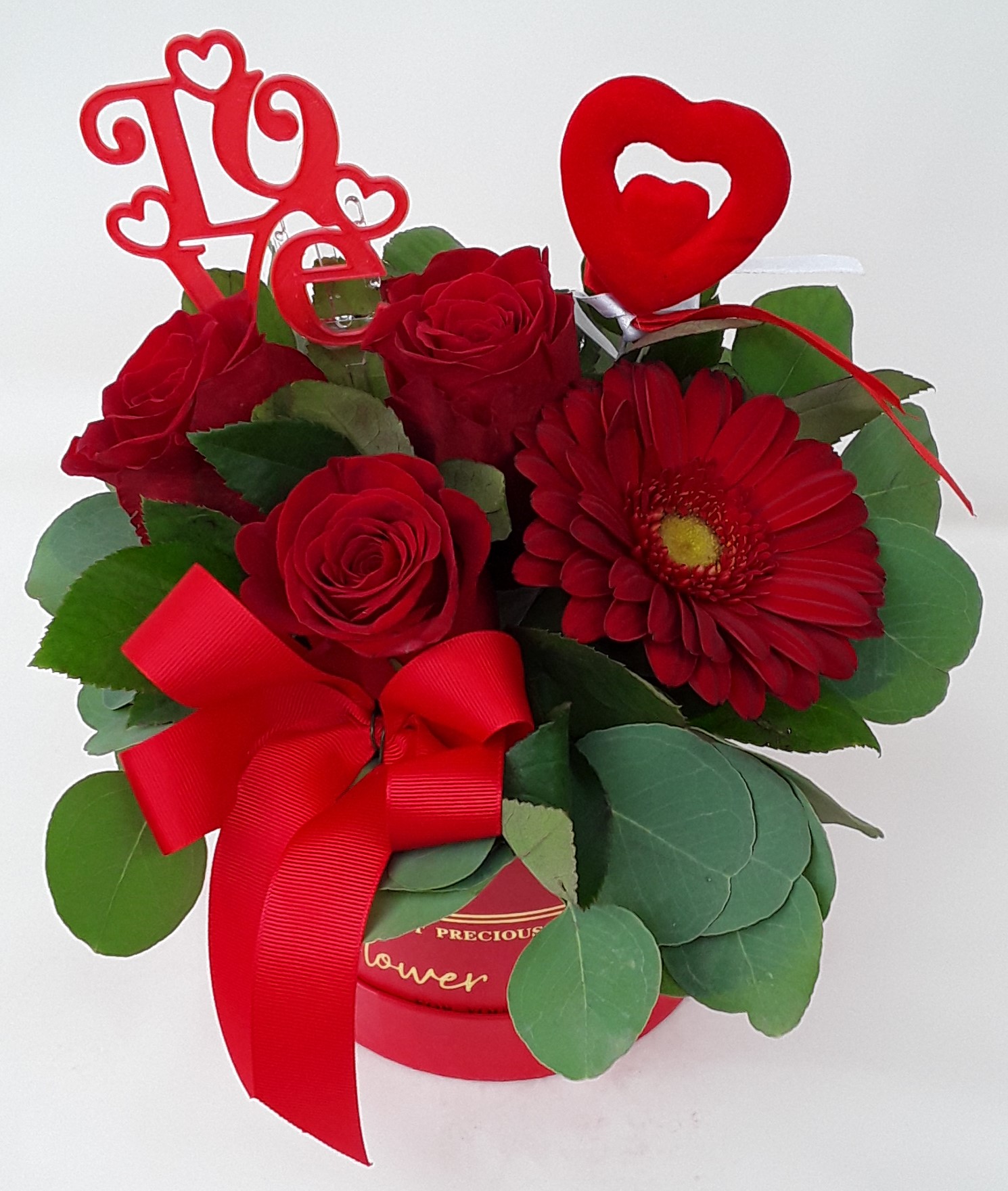 Red roses and gerbera in a box!!!
