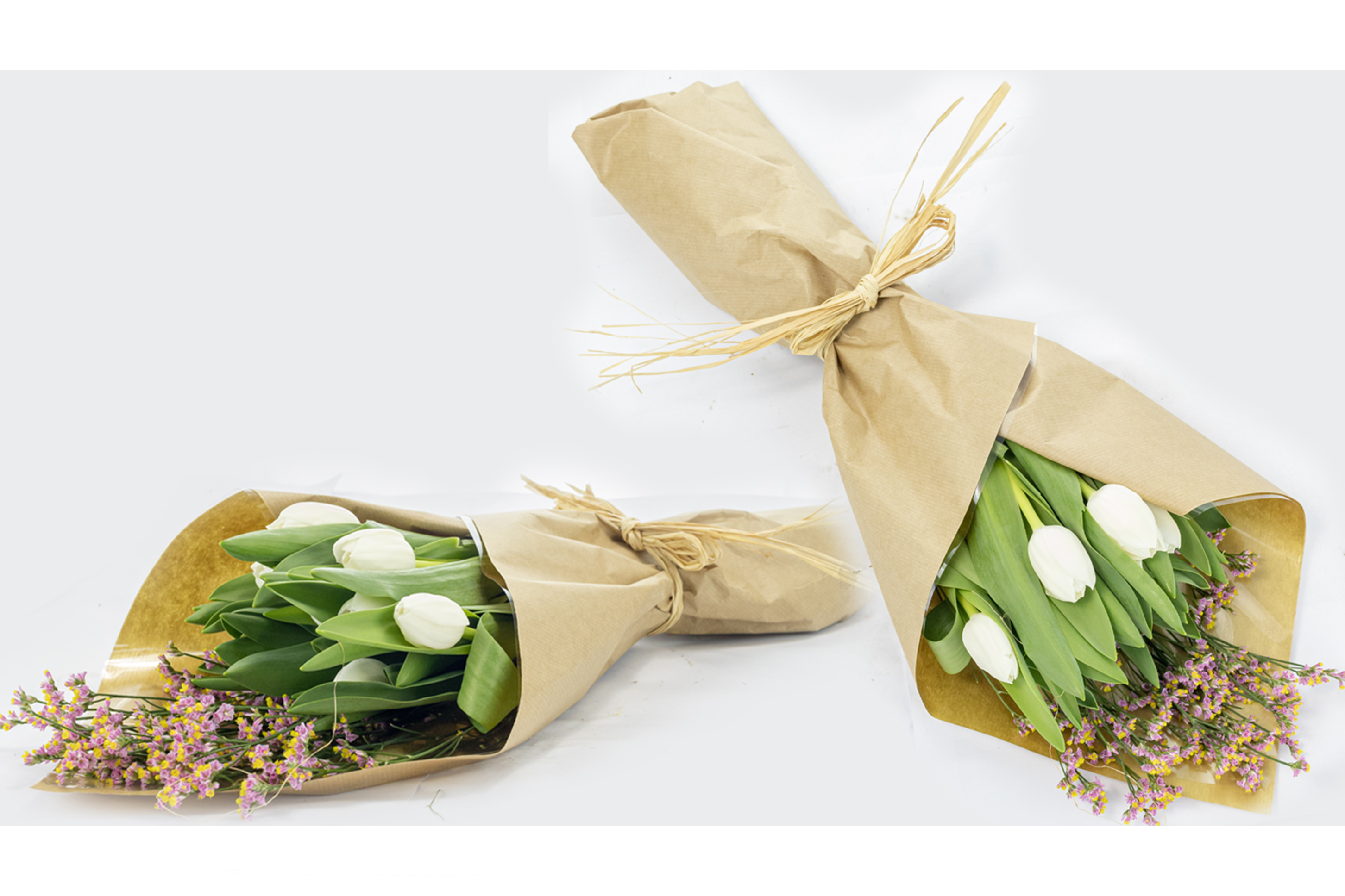 White tulips hand-tied bouquet No1318