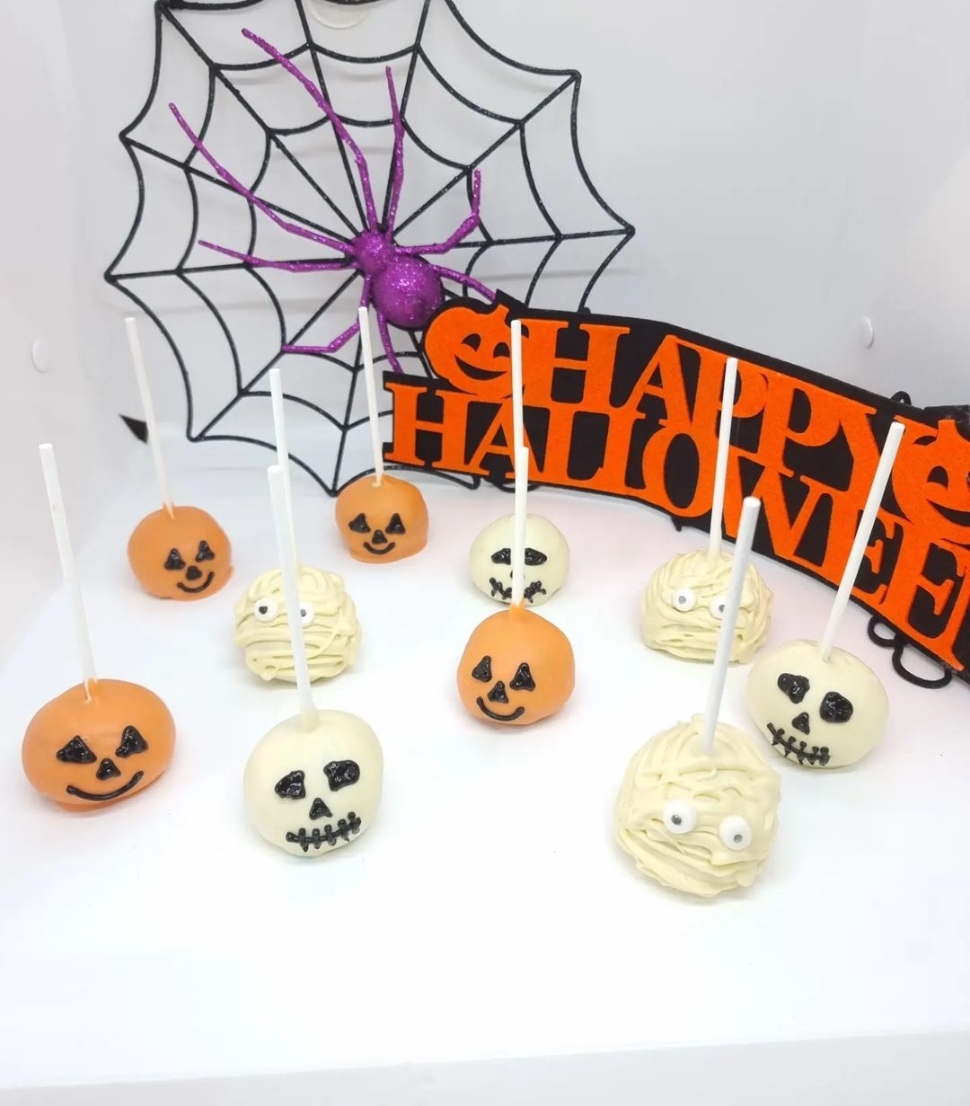 Halloween Sweets  Decorated Cake pops