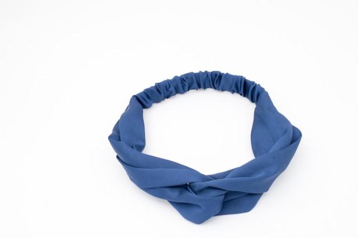 Girl's Satin Soft Durable Material Bandeau In Blue Colour Size 8X16Cm 1Pc