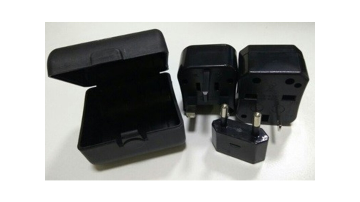 Universal Travel Adaptor Black