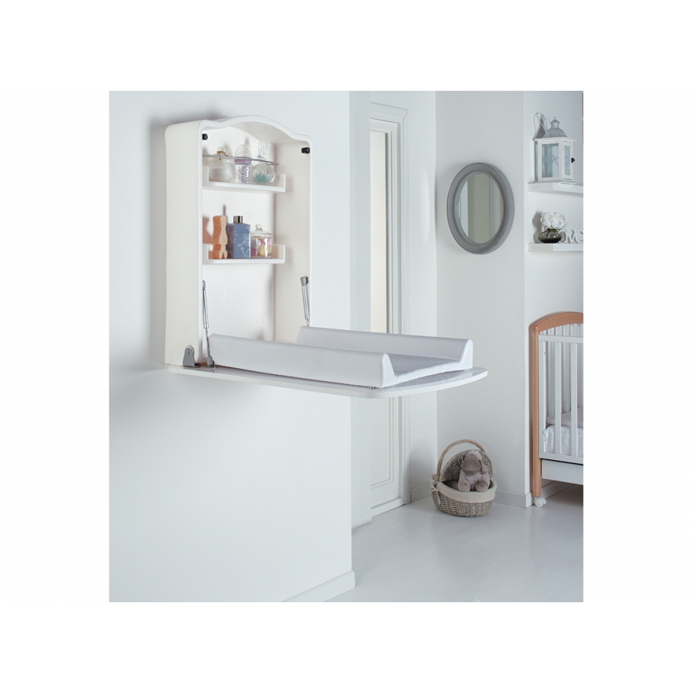 Foppapedretti wall-mounted foldable changing table