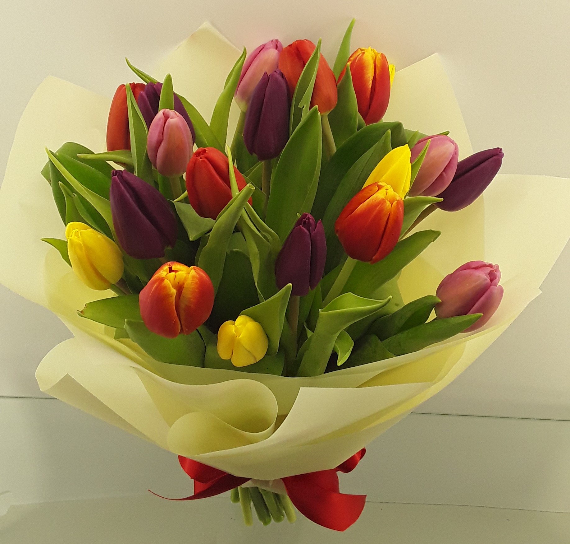 B2403--25 mixed tulips in a bouquet
