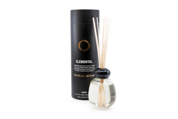 Scented Candle Cubes / Αρωματικό Earth Elemental Με Γυάλινη Φιάλη 600Ml