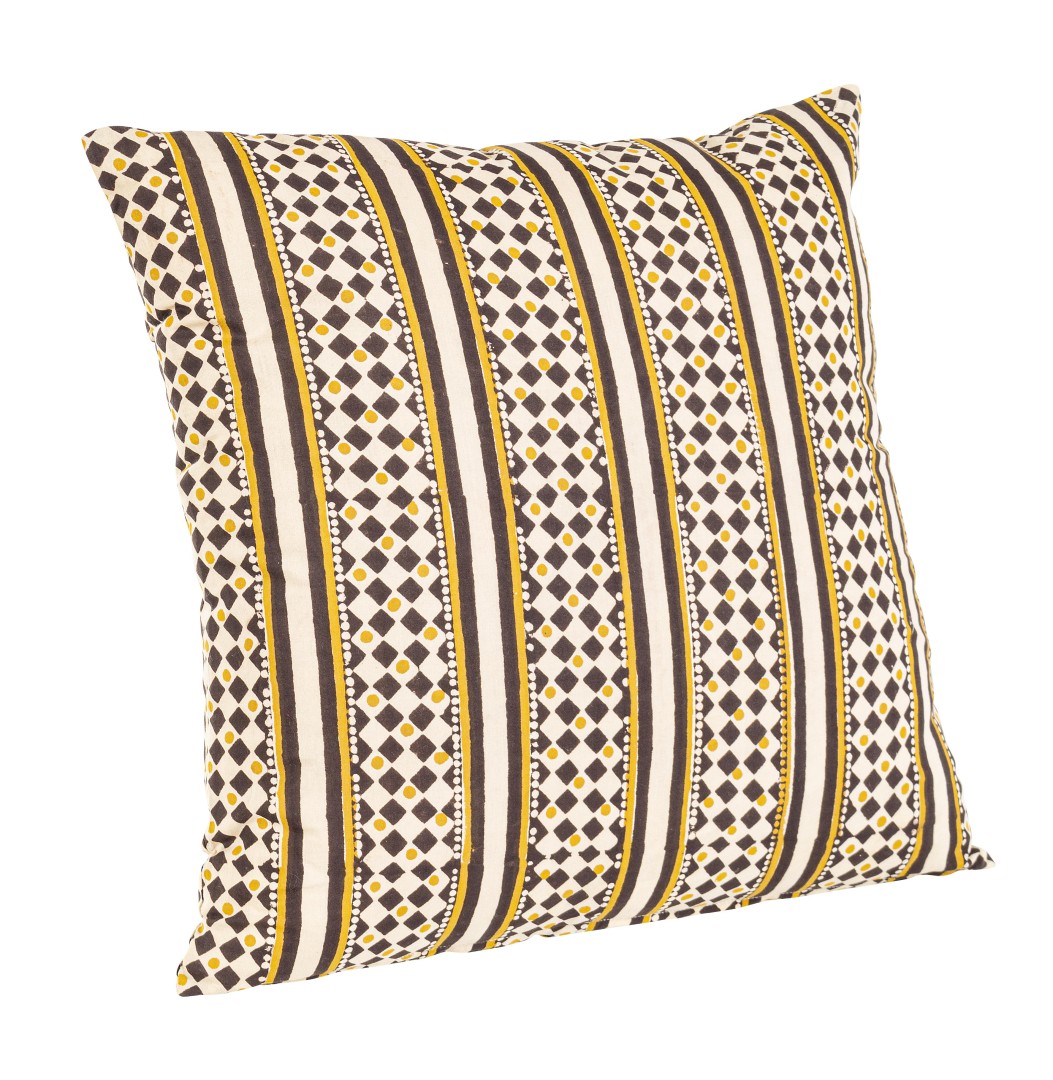 Decorative Home Indoor Cushion Black / Μαξιλάρι Calais Με Ρόμβους Μαύρο 45X45Εκ