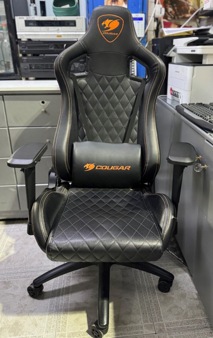 USED GOUCAR GAMING CHAIR ONLY FOR LOCAL PICK UP
