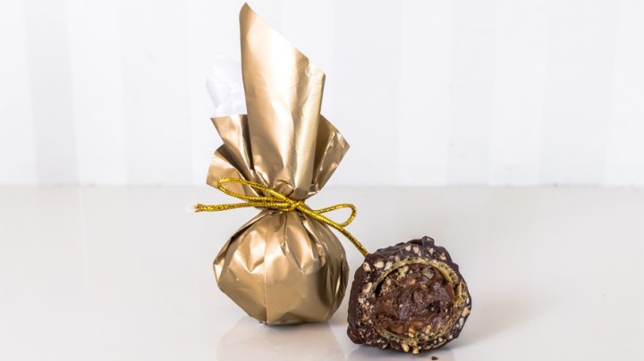Λουκουσένια HAZELNUT NUTELLA BALL  Individual treats - κεραστικό