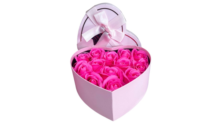 Heart box with soap roses