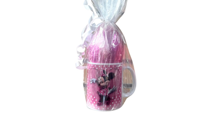 Minnie mouse mug with chocolate egg