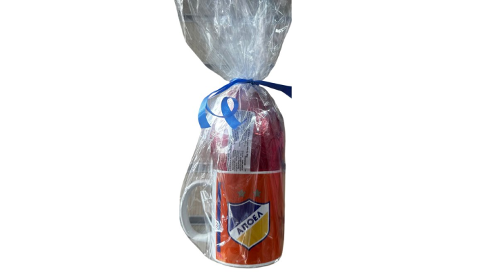 Apoel mug with chocolate egg