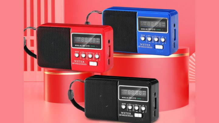 Red wireless mini speaker