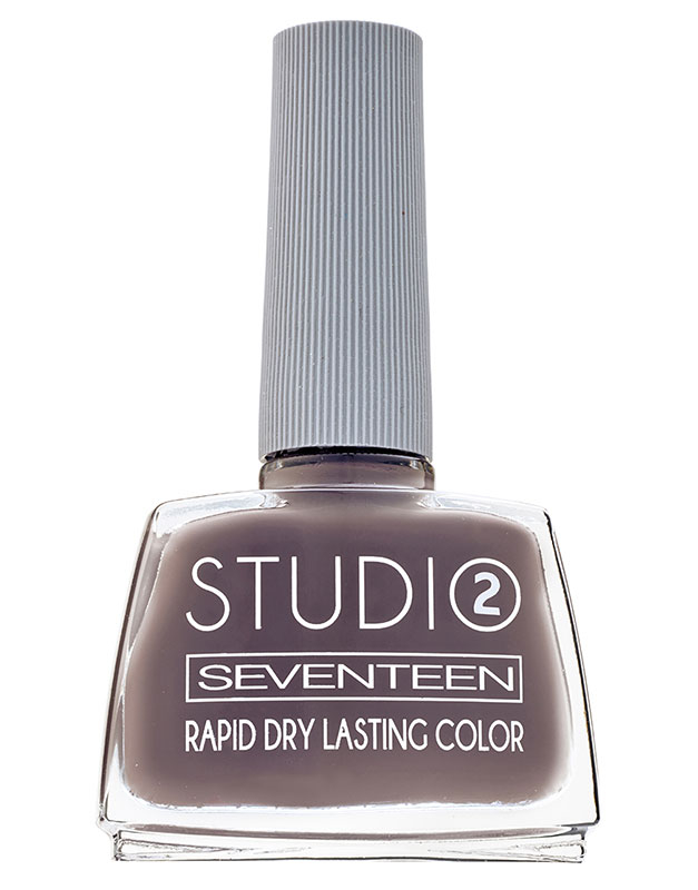 Seventeen Studio No.58, Manicure