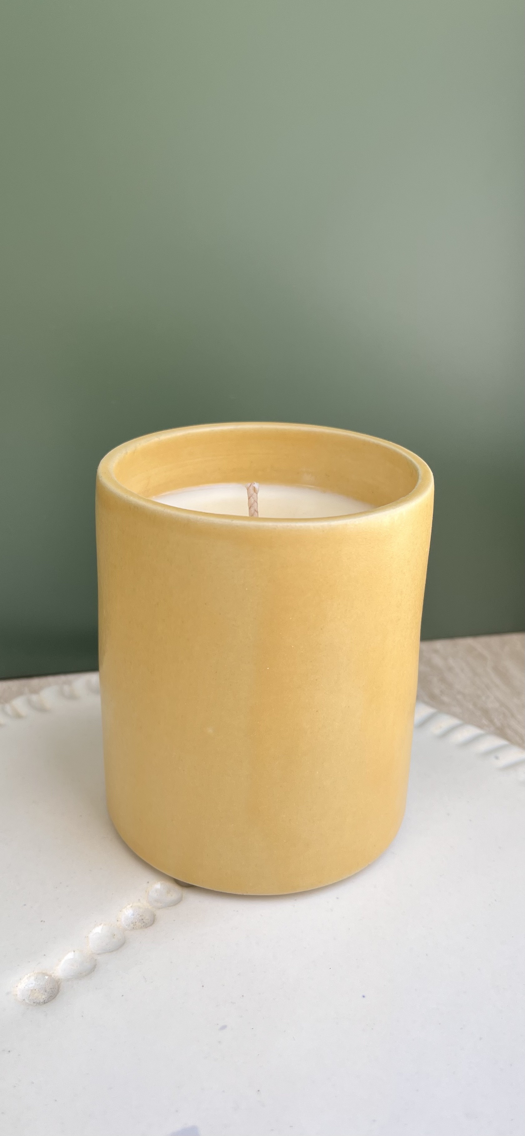 Bespoke Ceramic Candle 220gr (Soy Wax) - yellow