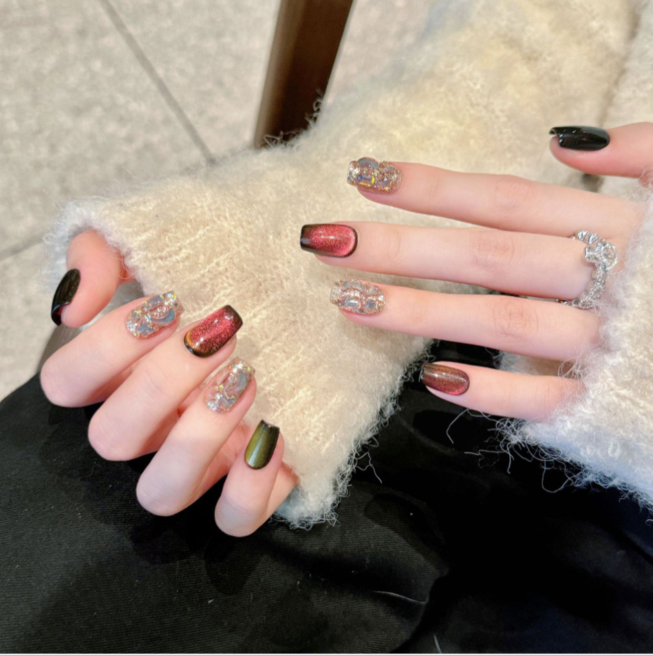 Galaxy Luxe | Cat-Eye Chrome Press-On Nails with 3D Crystal Accents| Size M