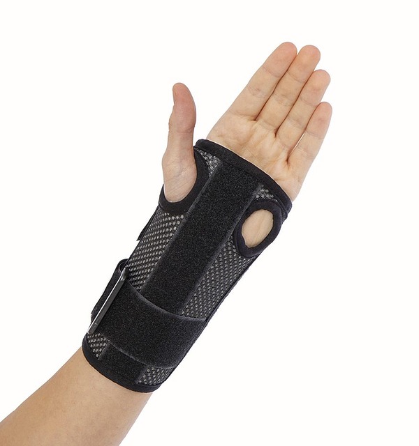 Anatomic Help 0503 Wrist Support M Right Hand