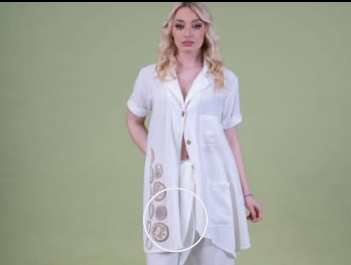 FiA short sleeve jacket with gold details