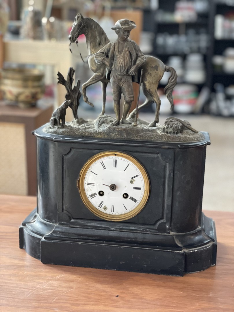 Antique French Mantel Clock With Hunter And Horse Sculpture - Mid-19Th Century 10Kg 33Cmx14Cmx39Cm (Wxlxh)