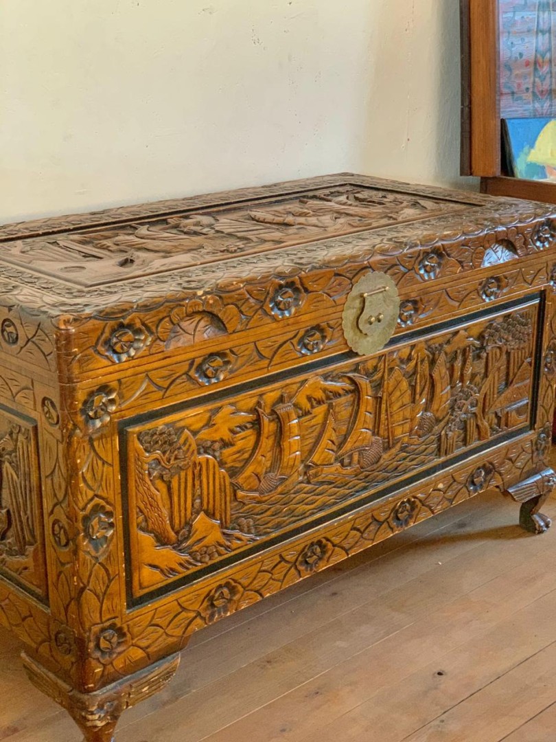 Chinese Carved Wood Chest With Lock Large Antique Trunk 50Kg 102Cmx53Cmx60Cm (Wxlxh)
