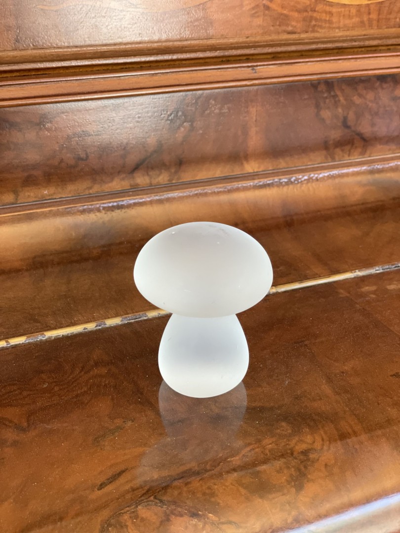 Vintage Frosted Glass Mushroom Paperweight Minimalist Decor (1970S 1980S) 0.8Kg 7Cmx7Cmx7Cm (Wxlxh)