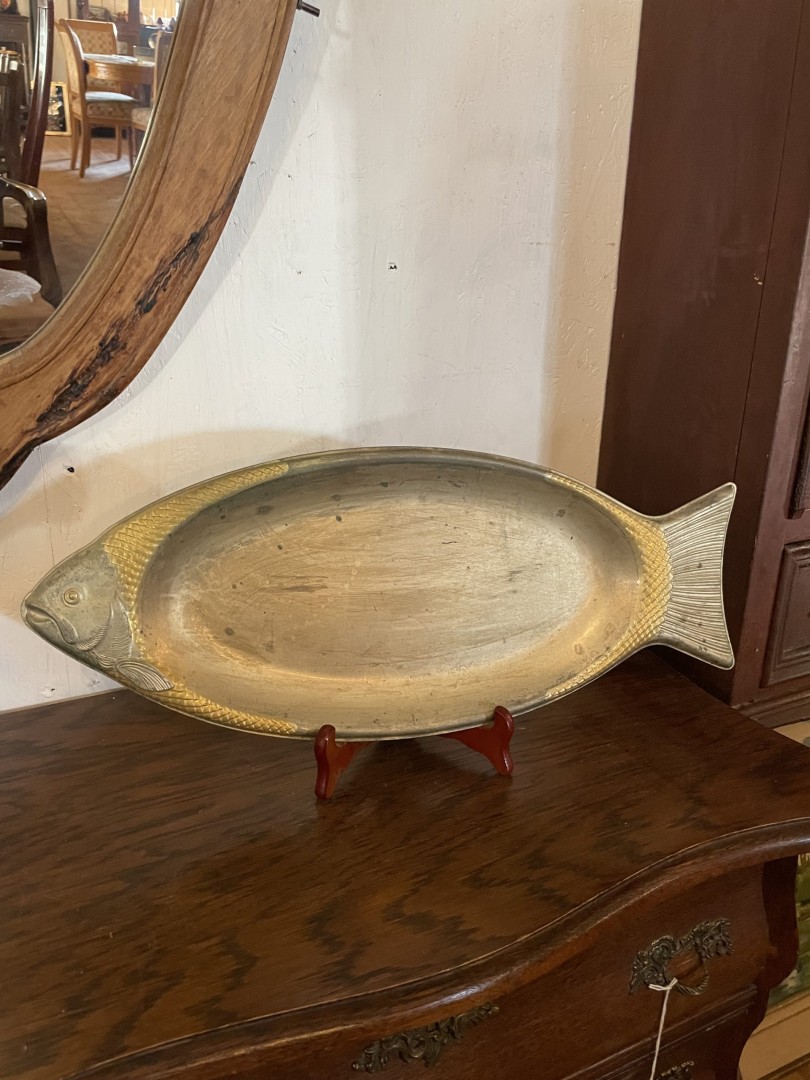 Vintage Brass Fish-Shaped Serving Tray Handcrafted Nautical Décor Mid-20Th Century 0.8Kg 47Cmx19.5Cm (Wxlxh)
