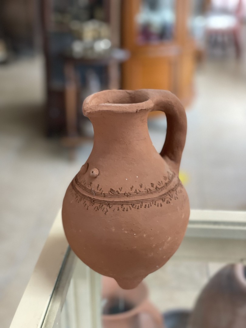 Kornos Village Clay Jar: Authentic Cypriot Heritage With Stripe Decor (Circa 2000) 1.9Kg 15Cmx15Cmx21Cm (Wxlxh)