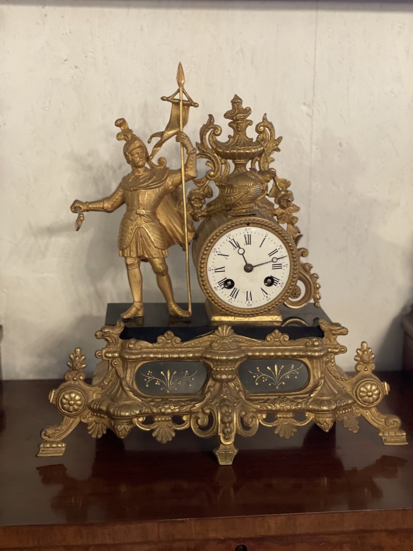 Exquisite French 19Th Century Clock With Knight - Original Patina 3.5Kg 34Cmx13Cmx37Cm (Wxlxh)