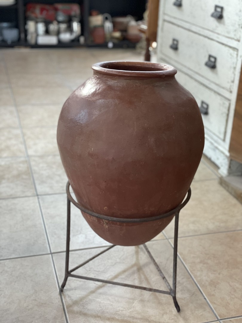 Vintage Cypriot Clay Pot: Handcrafted Heritage From The 1930S Kg 52Cm (Wxlxh)