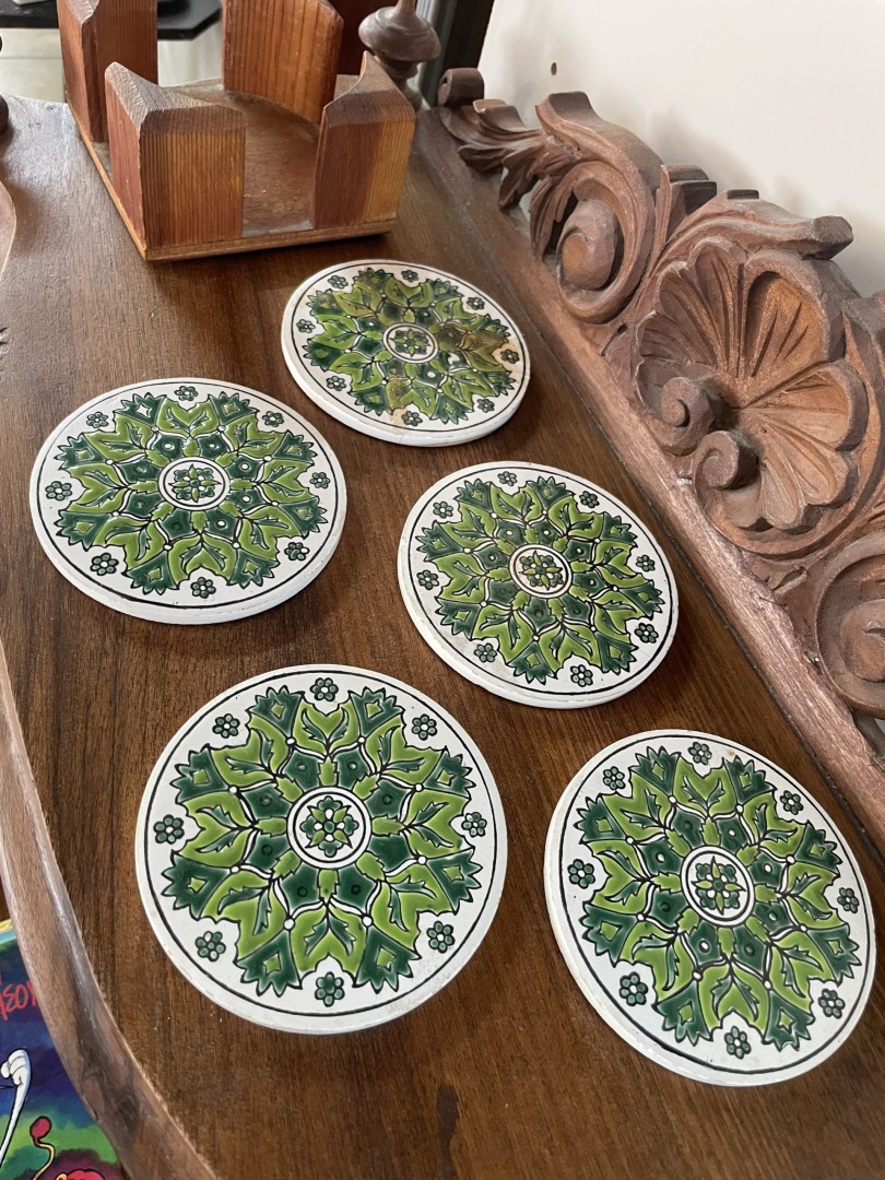 Handmade Ceramic Coaster With Floral Motifs And Designs - Unique Artisan Drink Coaster 1Kg  (Wxlxh)
