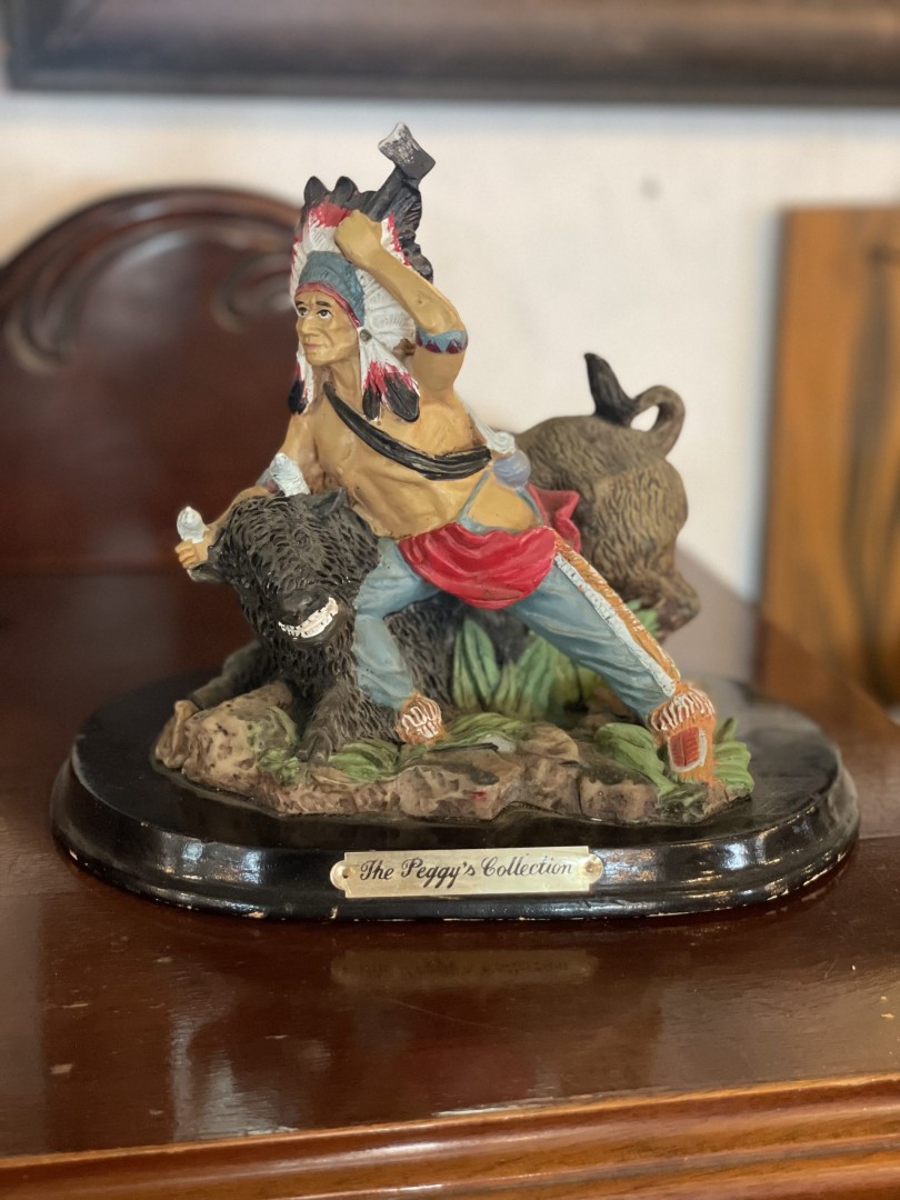 The Peggy’S Collection” Native American Warrior & Buffalo Sculpture Vintage Painted Resin Figurine 1Kg 20Cmx13Cmx17Cm (Wxlxh)
