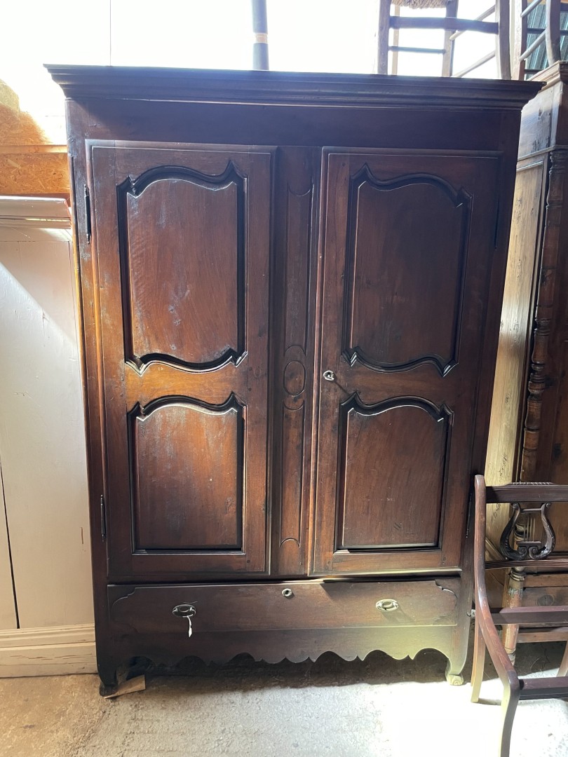 Handmade Cypriot Antique Walnut Wardrobe Circa 1900 - Exquisite Antique Furniture 100Kg 144Cmx53Cmx210Cm (Wxlxh)