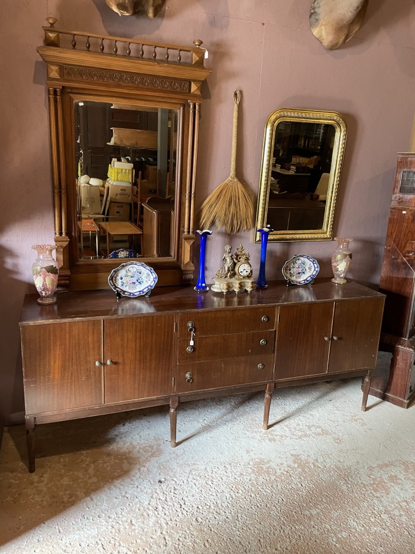 Mid-Century Wooden Sideboard With Fluted Legs 1950S Buffet 70Kg  (Wxlxh)