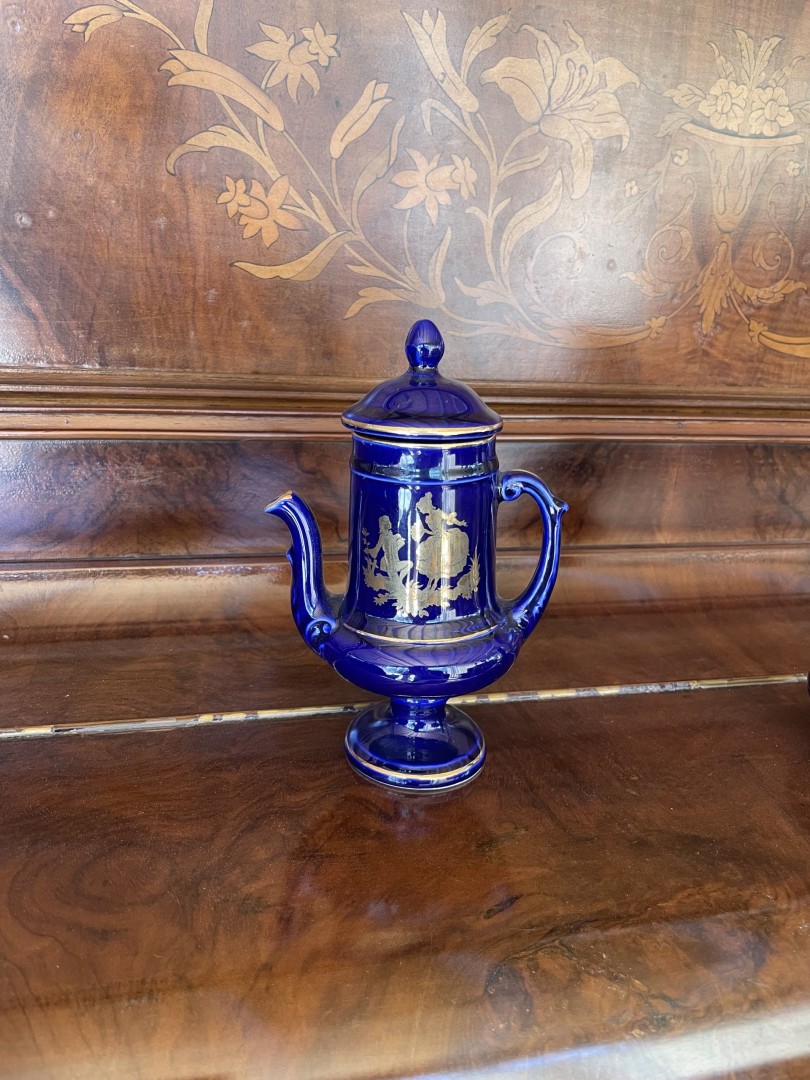 Cobalt Blue “Véritable Bleu De Four” Lidded Porcelain Teapot Hand-Gilded Italian Elegance 1Kg 11Cmx7Cmx17Cm (Wxlxh)