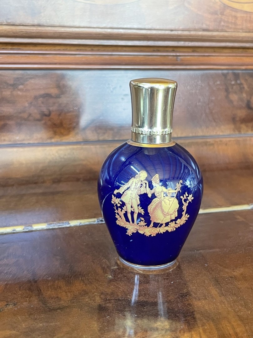 Vintage Limoges Cobalt Blue Porcelain Perfume Bottle With 24K Gold Rococo Design Step Paris  France 0.8Kg 5Cmx5Cmx10Cm (Wxlxh)
