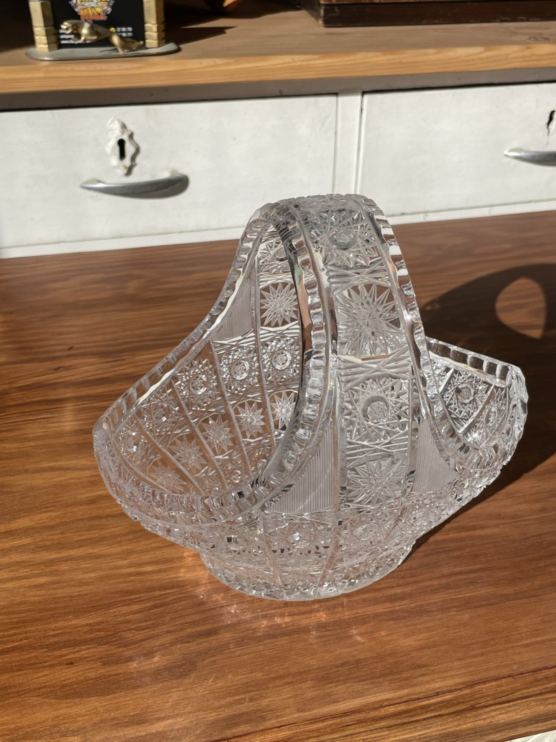 Exquisite Vintage Bohemian Cut Crystal Basket With Starburst Pattern - Elegant Mid-Century Design 2.5Kg 20Cmx13Cmx18Cm (Wxlxh)