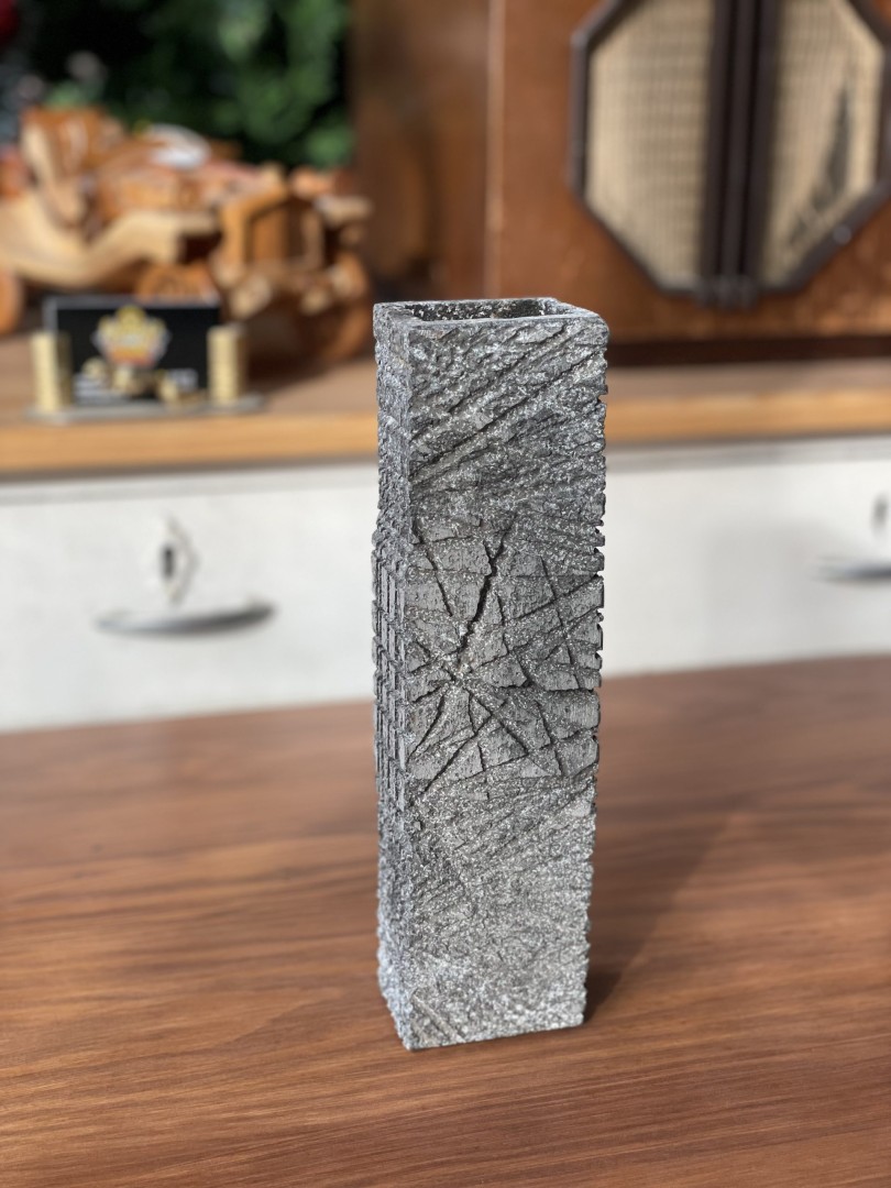 Vintage Brutalist Metal Vase By Casper Kunstguss - Mid-Century Modern Masterpiece 1.5Kg 6Cmx4.5Cmx24Cm (Wxlxh)