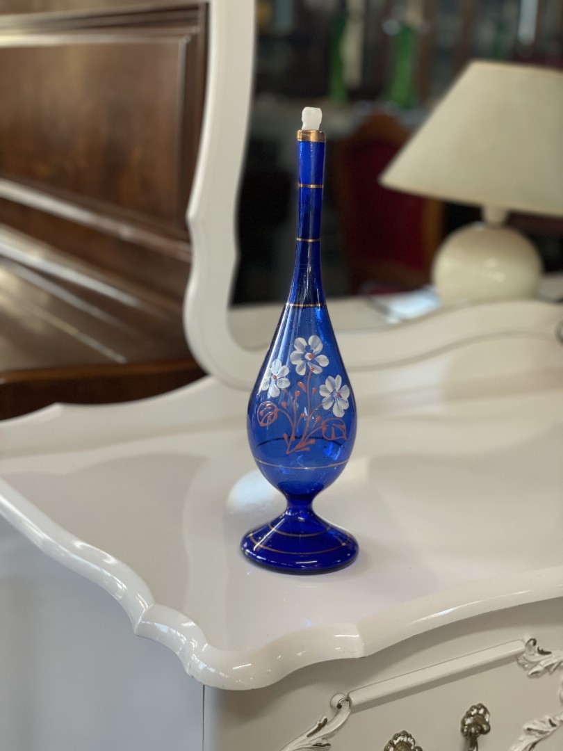 Cobalt Blue Vintage Decanter With Hand-Painted Flowers 1950S-60S Glass Art 1.5Kg 8Cmx8Cmx31Cm (Wxlxh)
