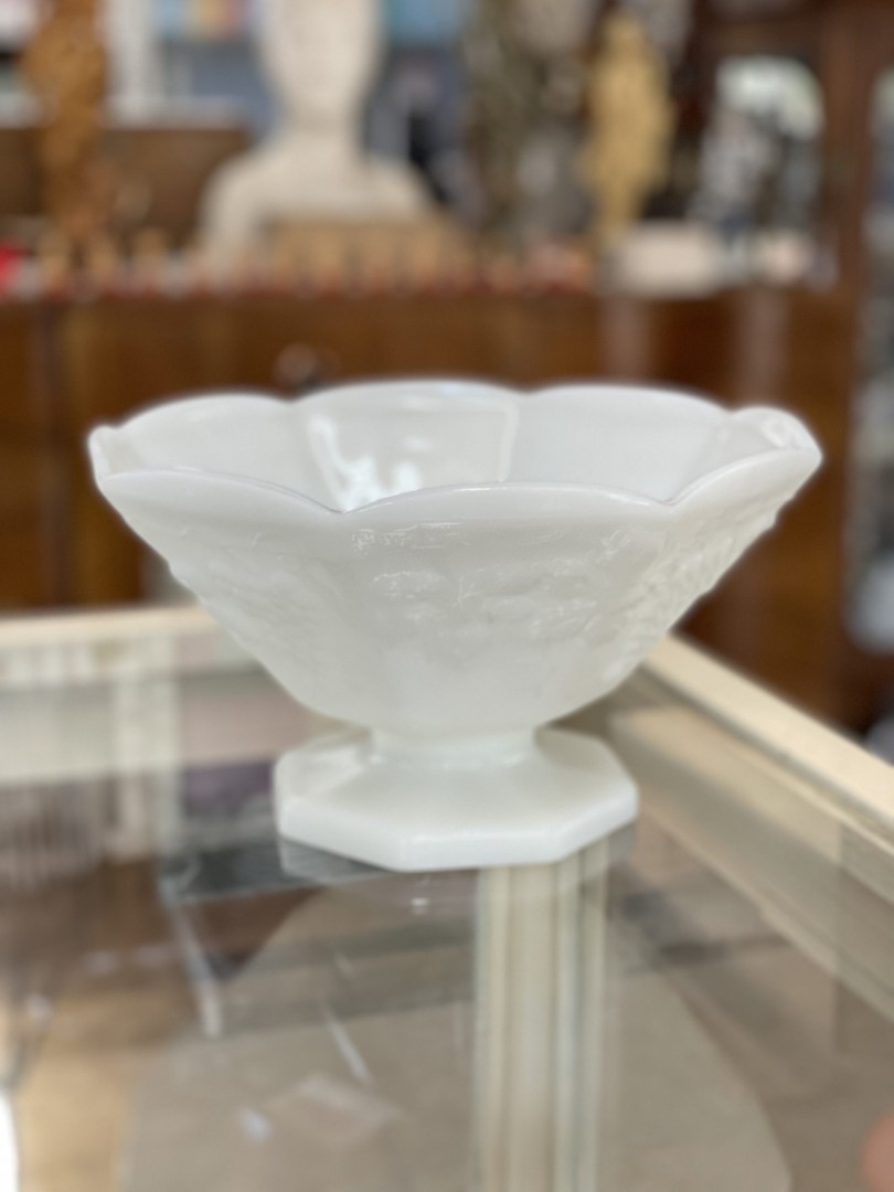Vintage White Milk Glass Footed Bowl With Grape Pattern  Circa 1970 1.2Kg 24Cmx13.5Cm (Wxlxh)