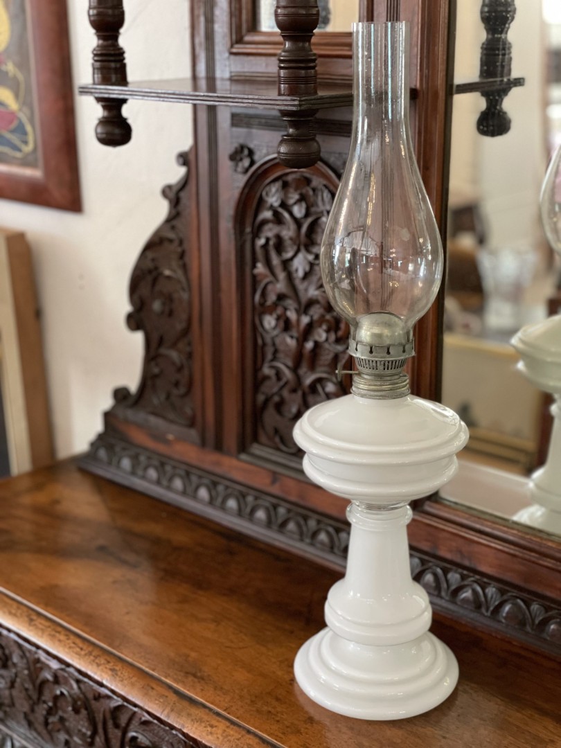 Vintage White Opaline Glass Oil Lamp With Clear Chimney Mid 20Th Century Elegance 2Kg 14Cmx14Cmx54Cm (Wxlxh)
