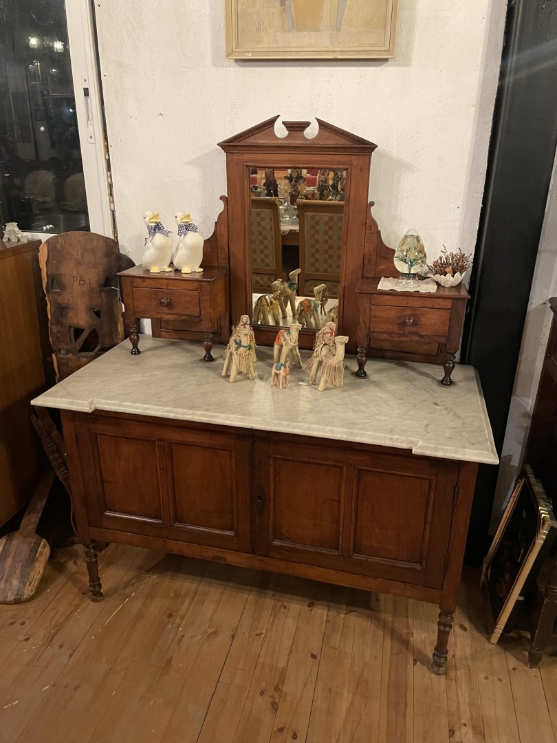 Timeless Walnut Vanity With Marble Top And Beveled Mirror - Late 19Th To Early 20Th Century 100Kg 119Cmx57Cmx148Cm (Wxlxh)
