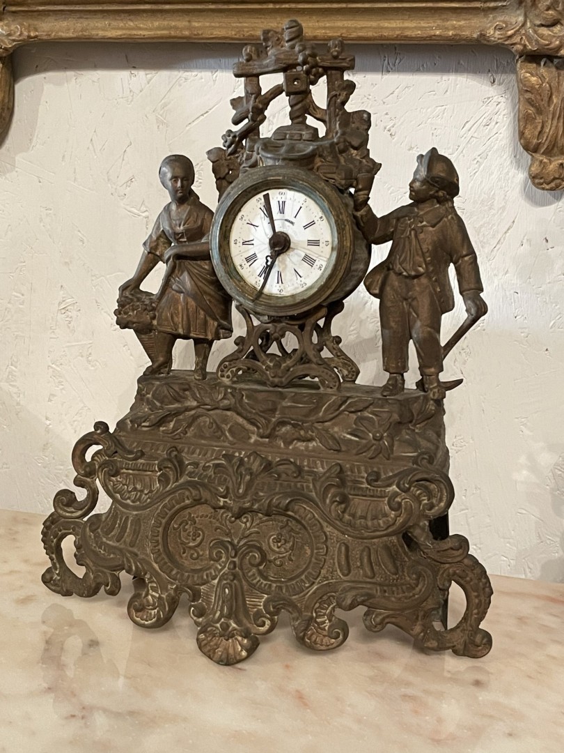 French 19Th Century Clock With Two Figures - Original Patina 1.1Kg 25Cmx10Cmx32Cm (Wxlxh)