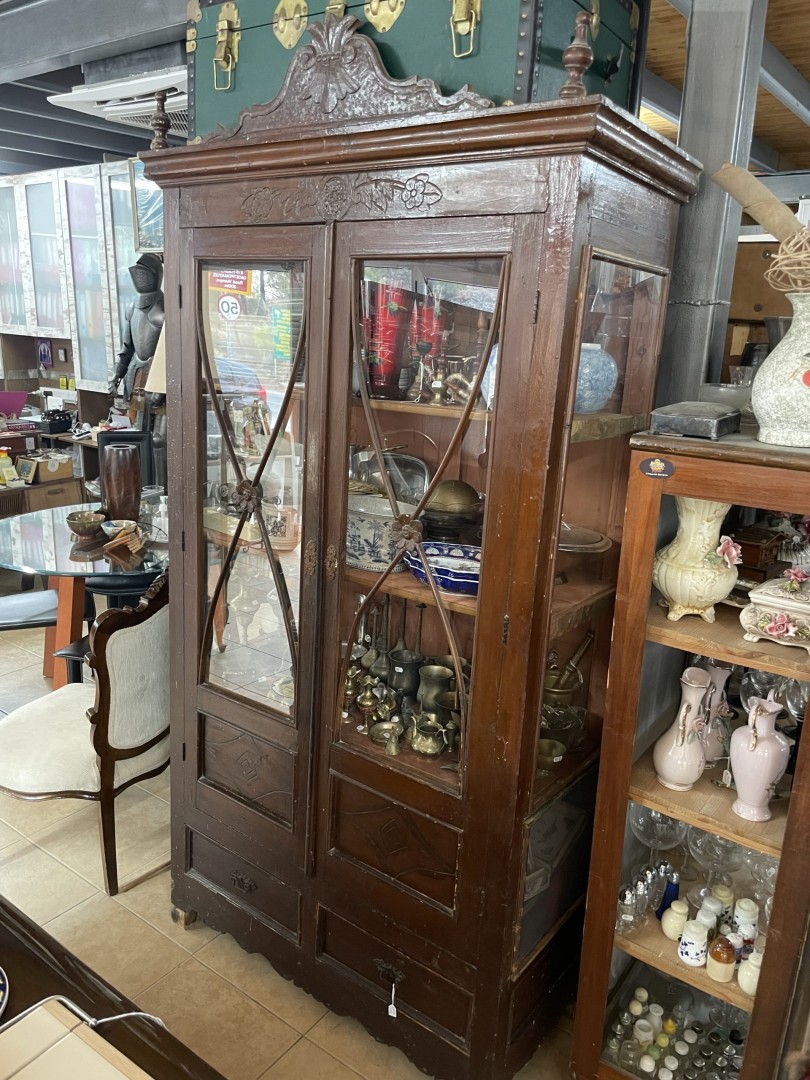 Antique 1934 Handmade Cypriot Showcase With Glass Doors & Floral Decor Vintage Wooden Display Cabinet 100Kg 110Cmx50Cmx219.5Cm (Wxlxh)