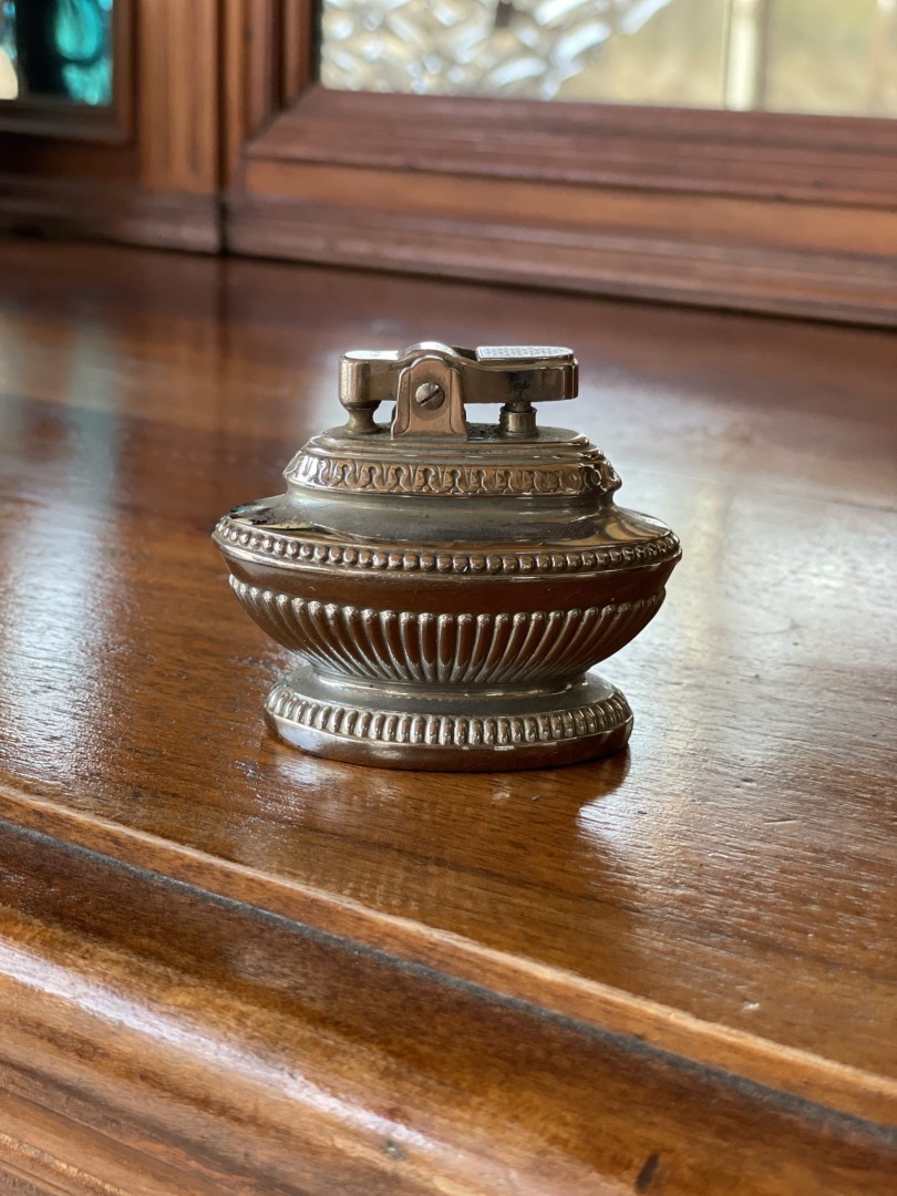 Vintage Silver-Plated Table Lighter Mid-Century Elegance 1Kg  (Wxlxh)