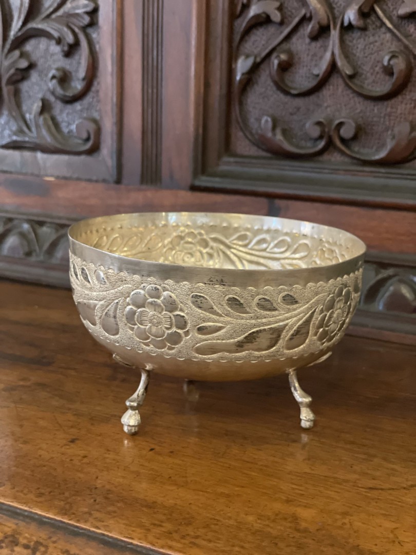 Handmade Silver Bowl: With Artistic Hallmark And Decoration Made Of Fine 830 Silver. 0.13Kg 12.5Cmx8Cm (Wxlxh)