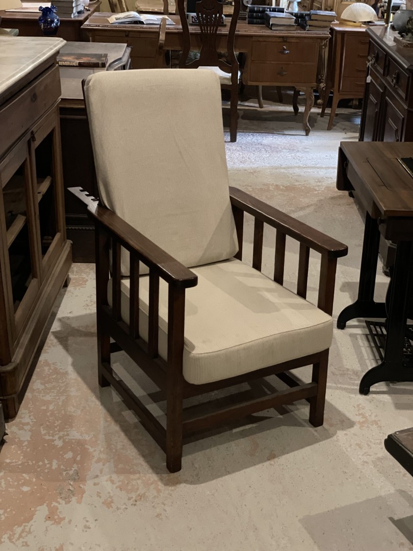 1940S Handmade Wooden Reclining Armchair Adjustable Back Vintage Comfort With Character 40Kg 60Cmx83Cmx104Cm (Wxlxh)
