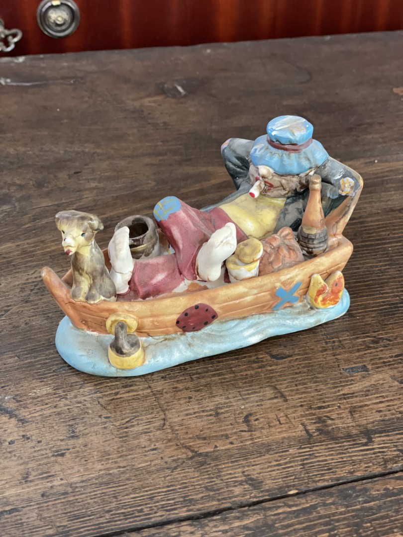 Vintage Clown Figurine On Boat With Dog Whimsical 1980S Ceramic Decor 1Kg 14Cmx7Cmx8Cm (Wxlxh)