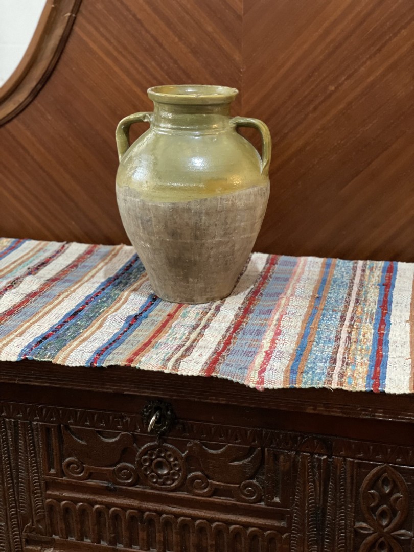 Antique Handmade Lapithos Pottery Vase - Traditional Cypriot Art With Dual Handles - Timeless Mediterranean Craftsmanship (Late 19Th To Early 20Th Century) 3Kg 29Cmx36Cm (Wxlxh)