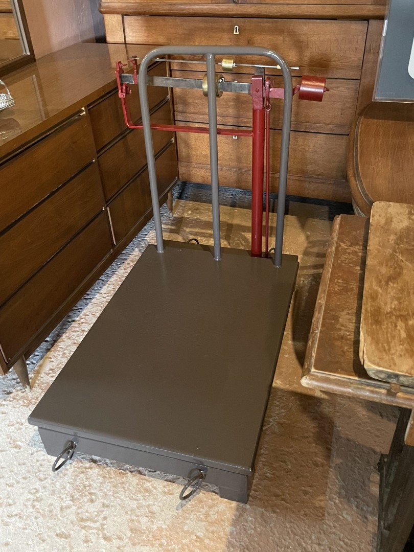Restored 1940S Industrial Platform Scale By A.D. Lapithiotis  Nicosia 300Kg 200Cmx111Cmx77Cm (Wxlxh)