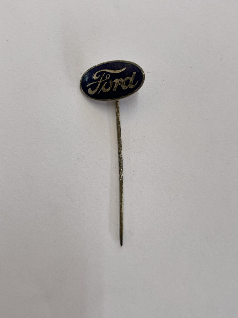 Vintage Collectible Ford Pin 0.02Kg  (Wxlxh)